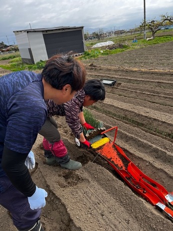 写真：就農体験　研修の様子