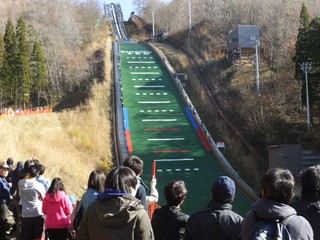 写真：全日本スキー選手権大会ジャンプ競技ノーマルヒル2