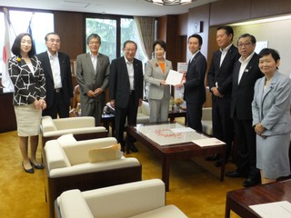 写真：山形県知事への重要事業要望1