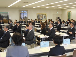 写真：市幼小中高等学校長会議の様子