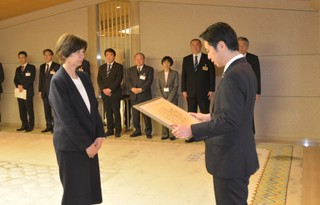 写真:感謝状贈呈式の様子