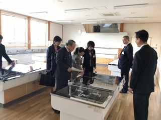 写真:千歳小学校内覧1