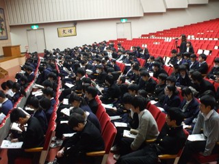 写真：平成29年12月20日実施 山形県立山形東高等学校の様子2