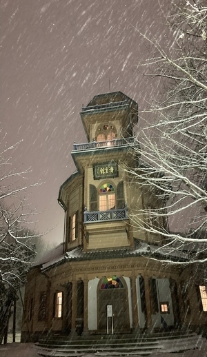 冬の夜の郷土館