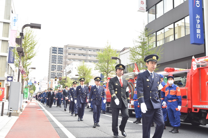 市長観閲の様子