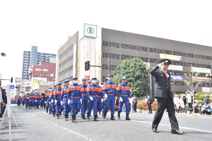 分列行進の様子