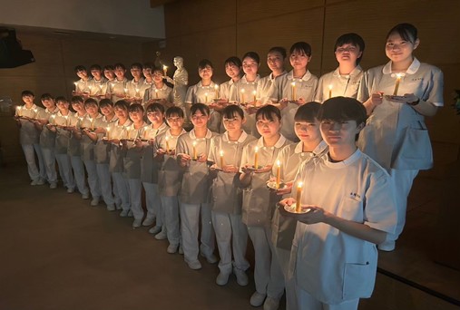 済生館高等看護学院看護学生の写真