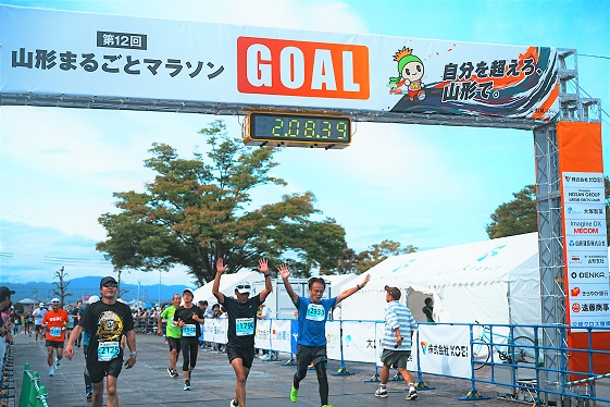 まるごとマラソンゴールの写真