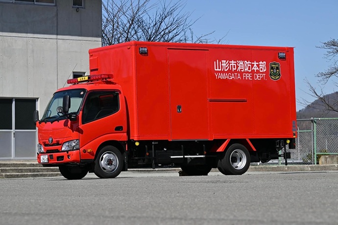 写真：東消防署　本署　特殊災害対策車兼緊急搬送車