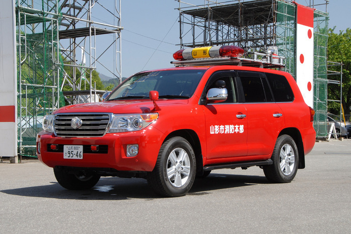 写真：西消防署　本署　支援車