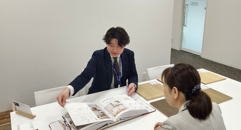 (3)岡崎さん写真