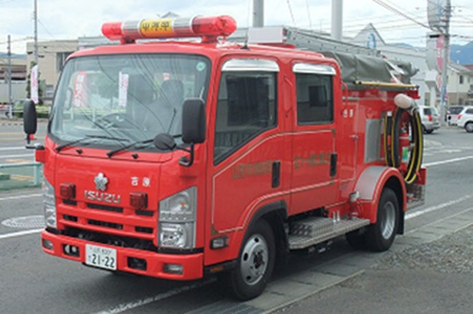 写真：小型動力ポンプ付積載車　トラックタイプ