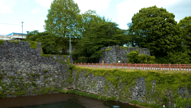 Ninomaru Minami Ote-mon south gate Presented by Yamagata City Tourist Association