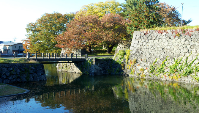 Ninomaru Nishi Akazu-mon west gate Presented by Yamagata City Tourist Association